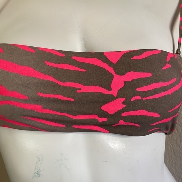 Beach Bunny Bikini Top Hot Tiger BB Tiger Striped Bikini Hot Pink & Nude RARE - Picture 10 of 16